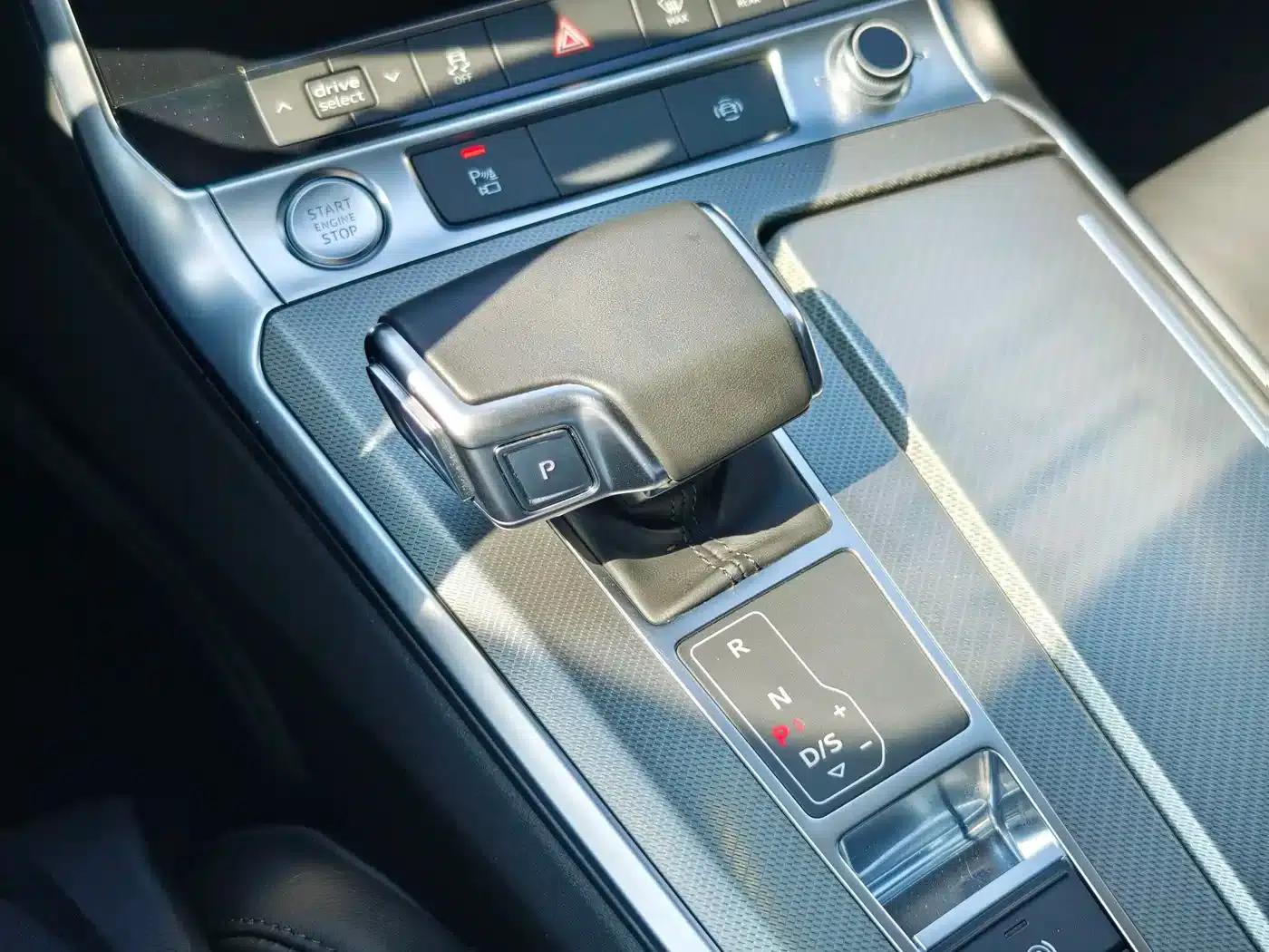Audi A6L 2019 40 TFSI Luxury Elegance — миниатюра 20