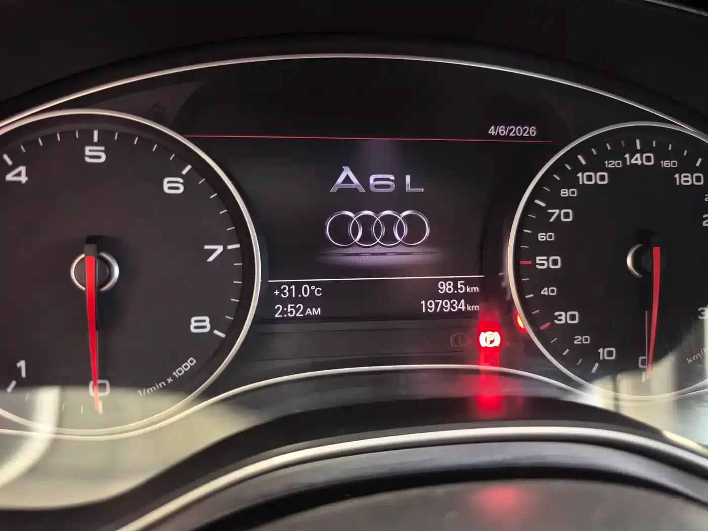 Audi A6L 2014 TFSI Standard Edition — миниатюра 10