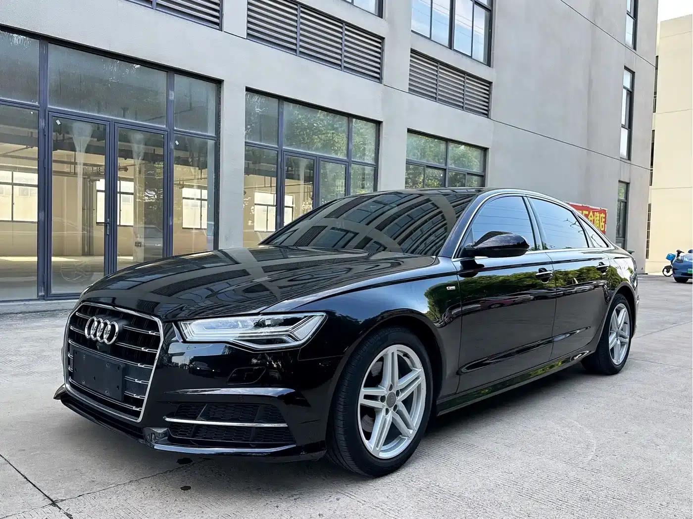 Audi A6L 2018 30th Anniversary Edition 30 FSI Fashion Model — миниатюра 1