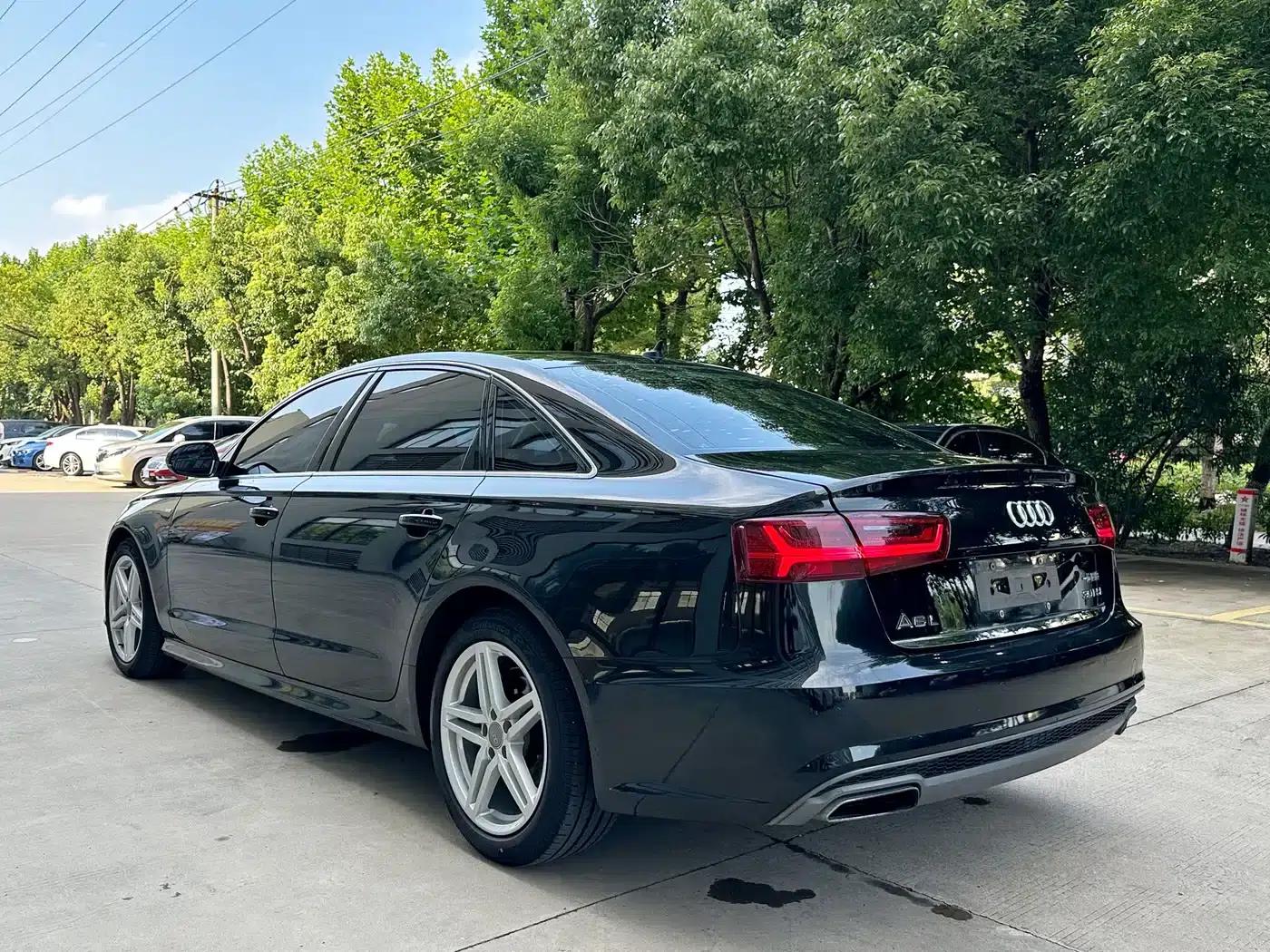 Audi A6L 2018 30th Anniversary Edition 30 FSI Fashion Model — миниатюра 11