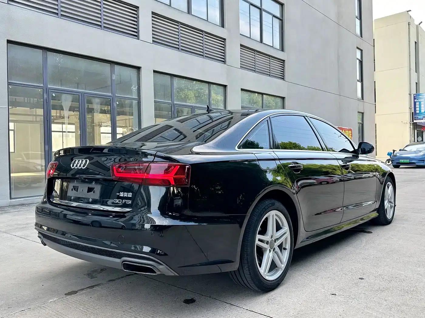 Audi A6L 2018 30th Anniversary Edition 30 FSI Fashion Model — миниатюра 13