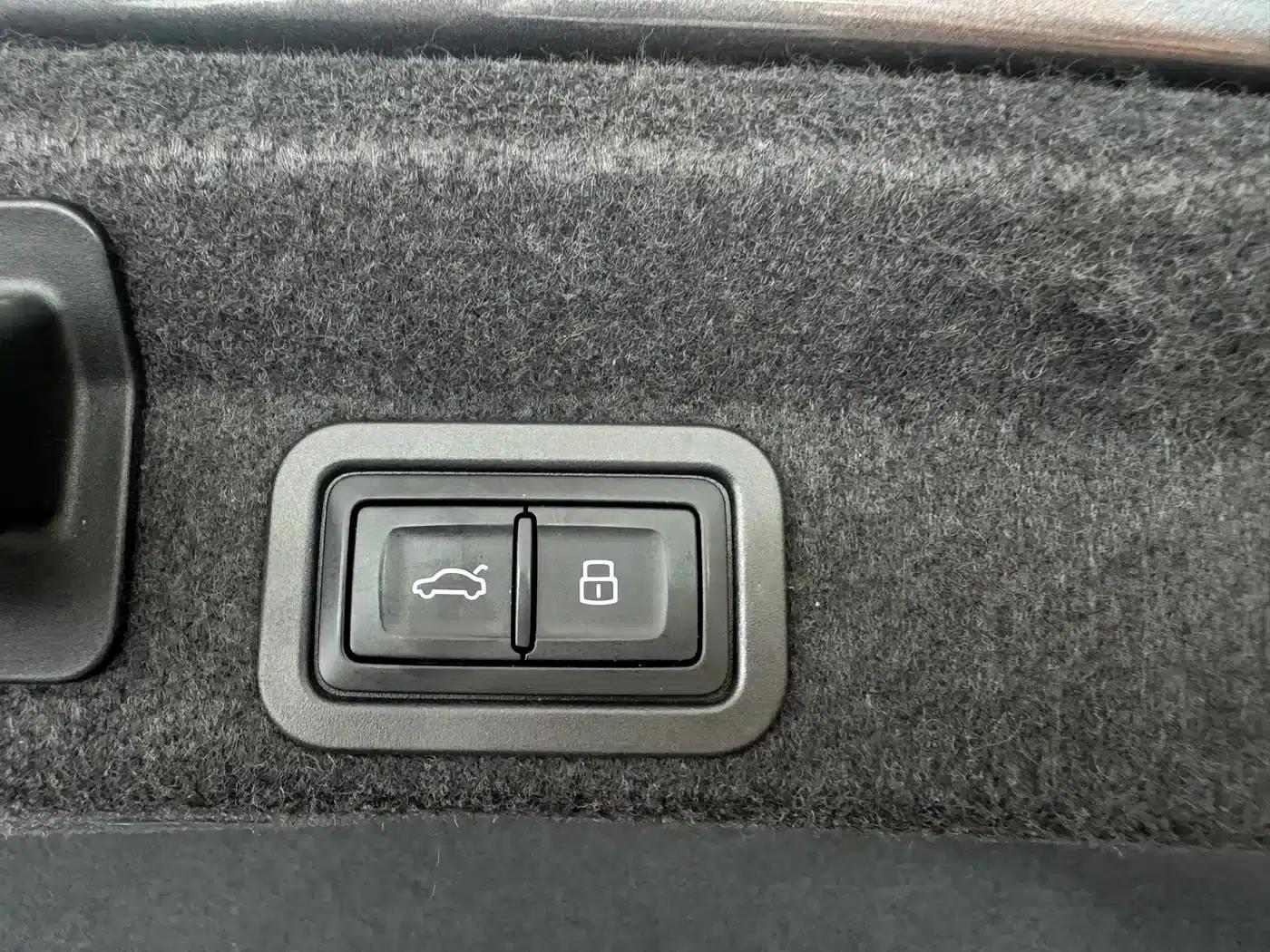 Audi A6L 2021 55 TFSI quattro Premium Dynamic Edition — миниатюра 10