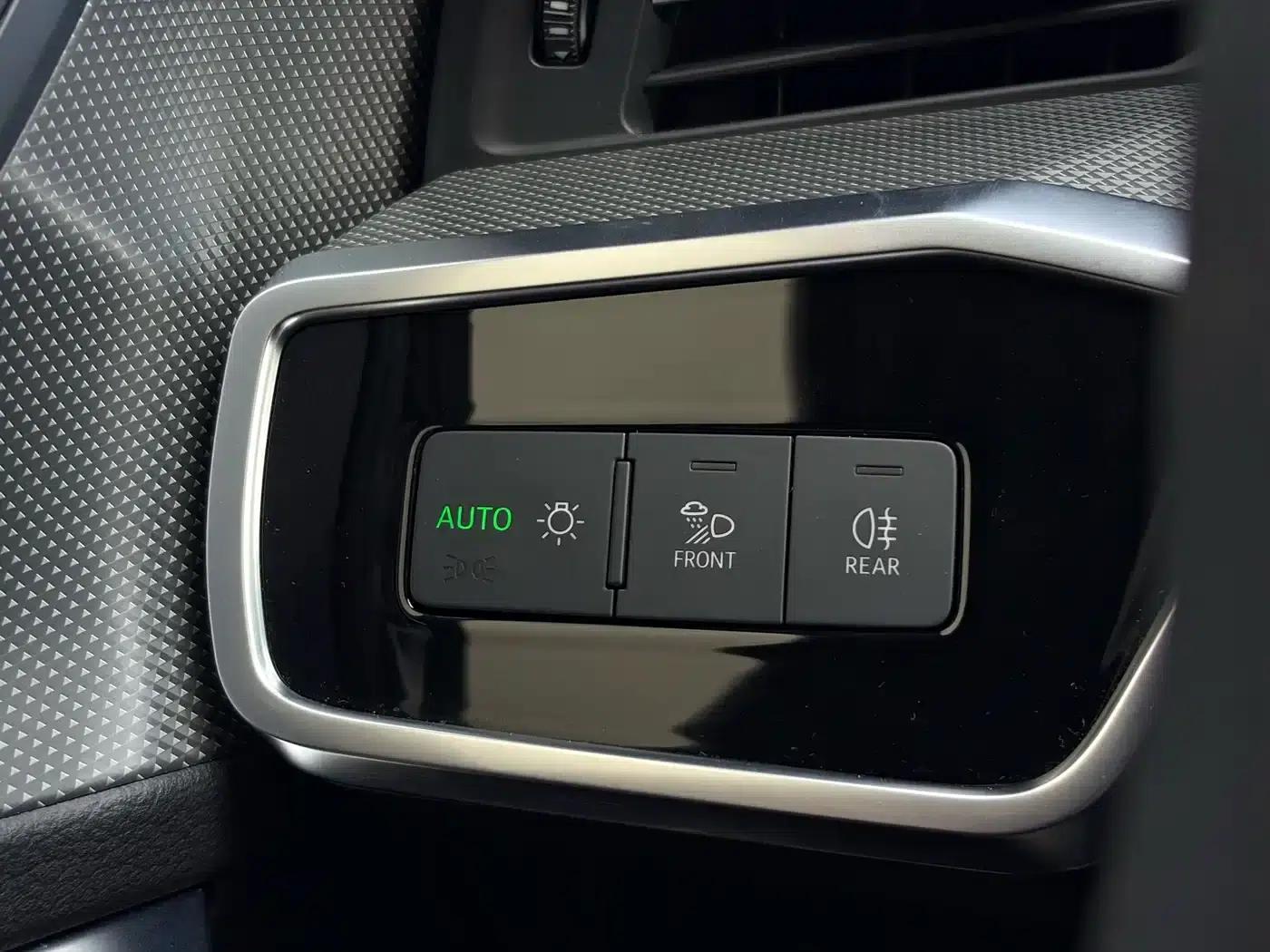 Audi A6L 2022 40 TFSI Luxury Dynamic — миниатюра 17
