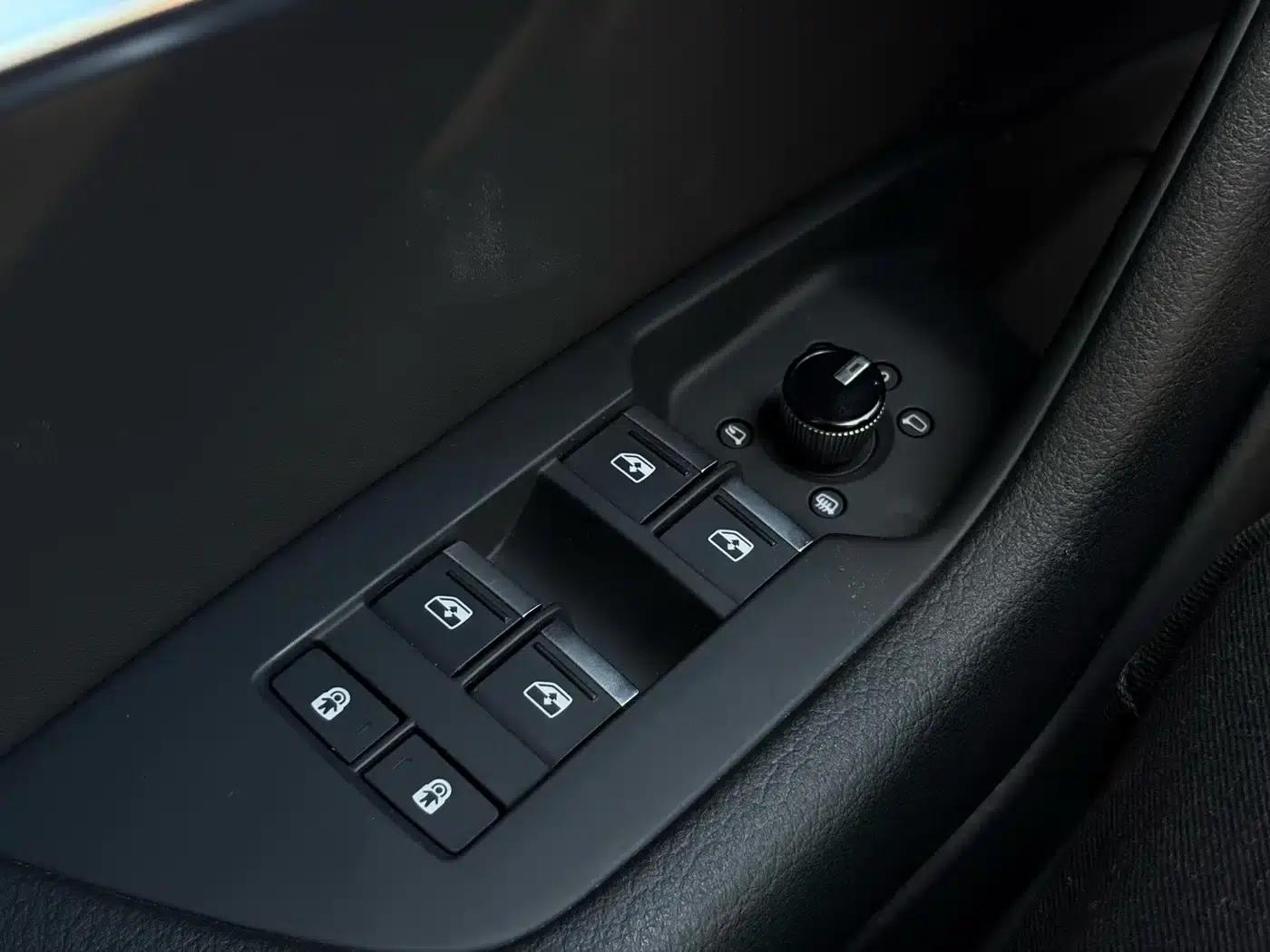 Audi A6L 2022 40 TFSI Luxury Dynamic — миниатюра 18