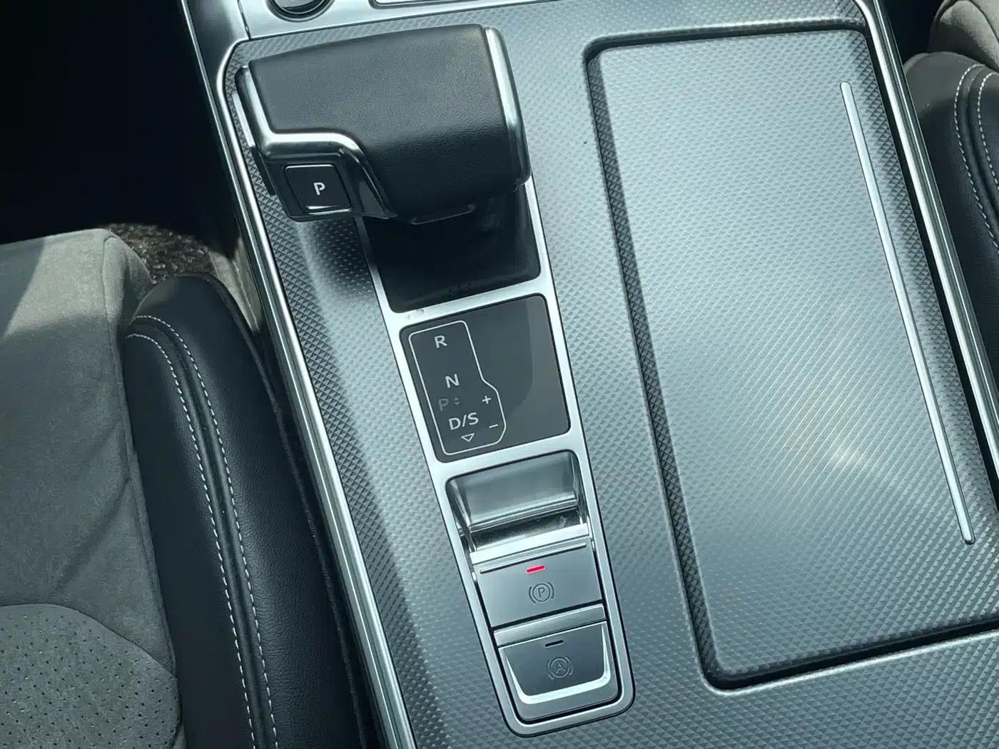 Audi A6L 2024 45 TFSI Premium Dynamic Edition — миниатюра 21