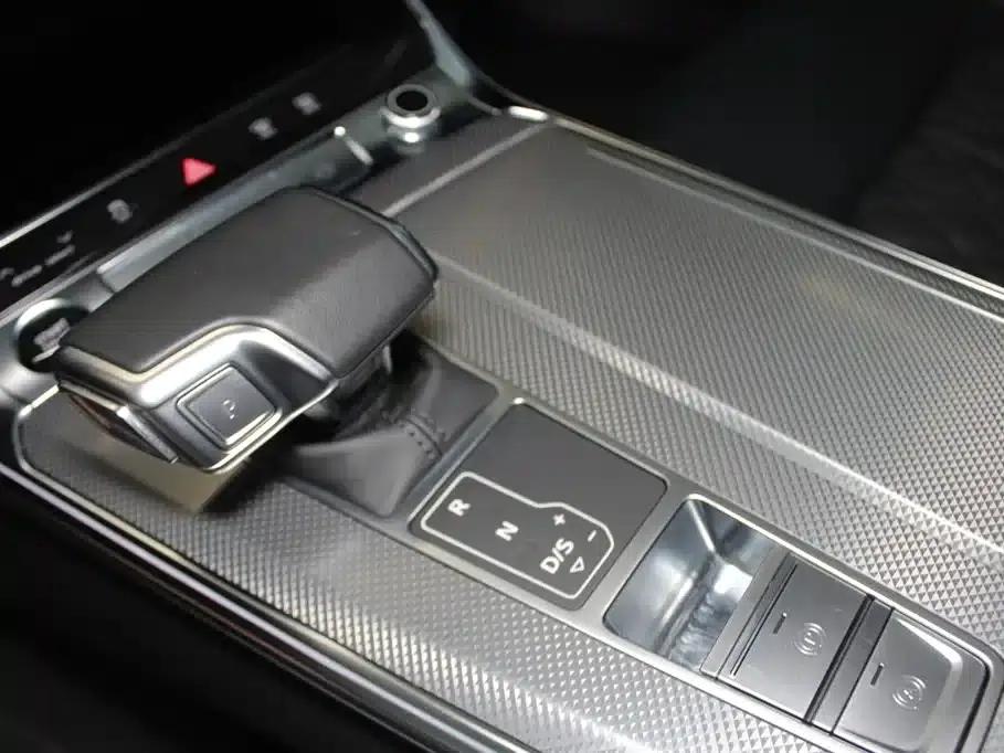 Audi A6L 2025 45 TFSI Premium Dynamic Edition — миниатюра 13