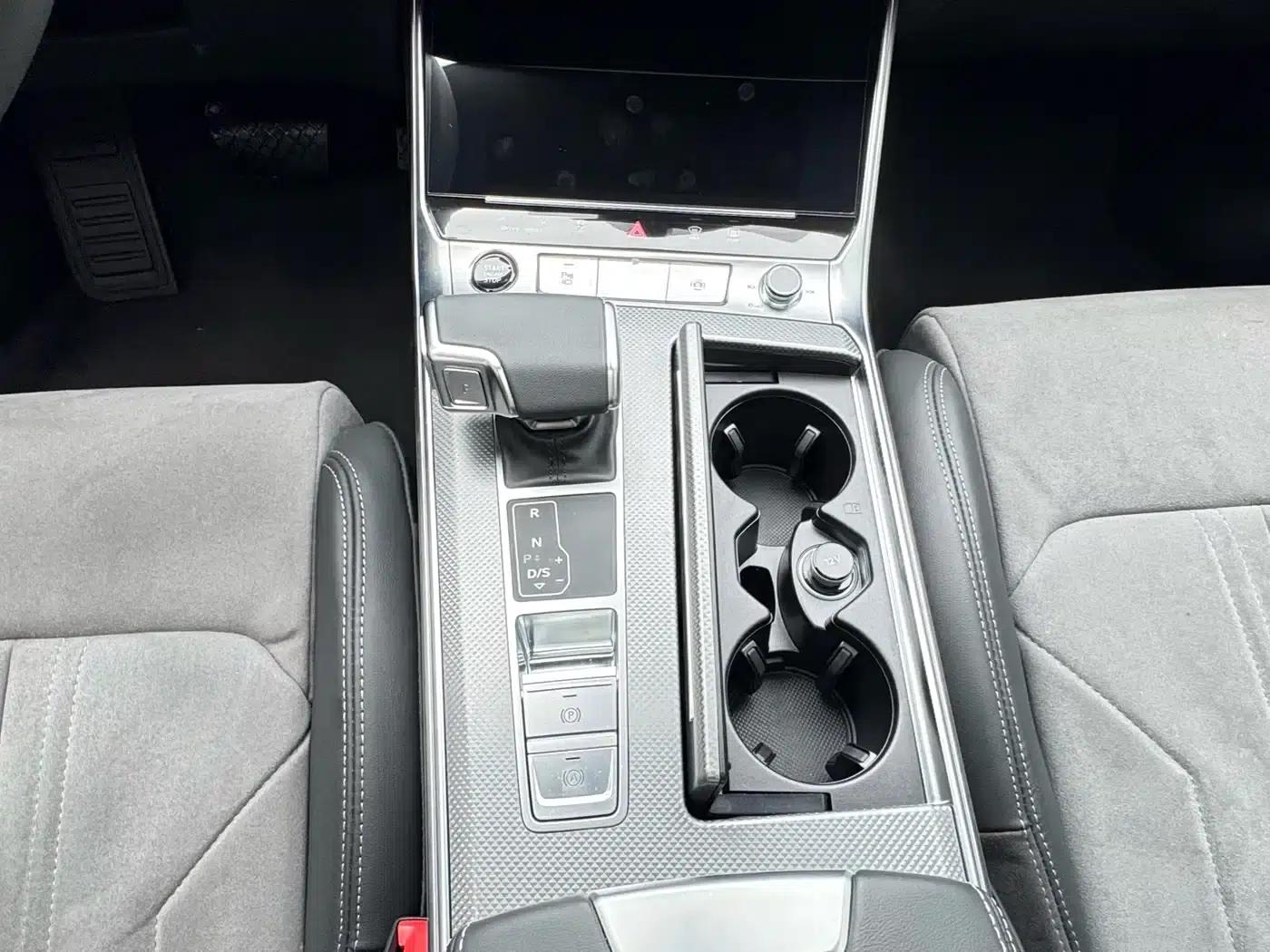 Audi A6L 2024 45 TFSI Premium Dynamic Edition — миниатюра 12