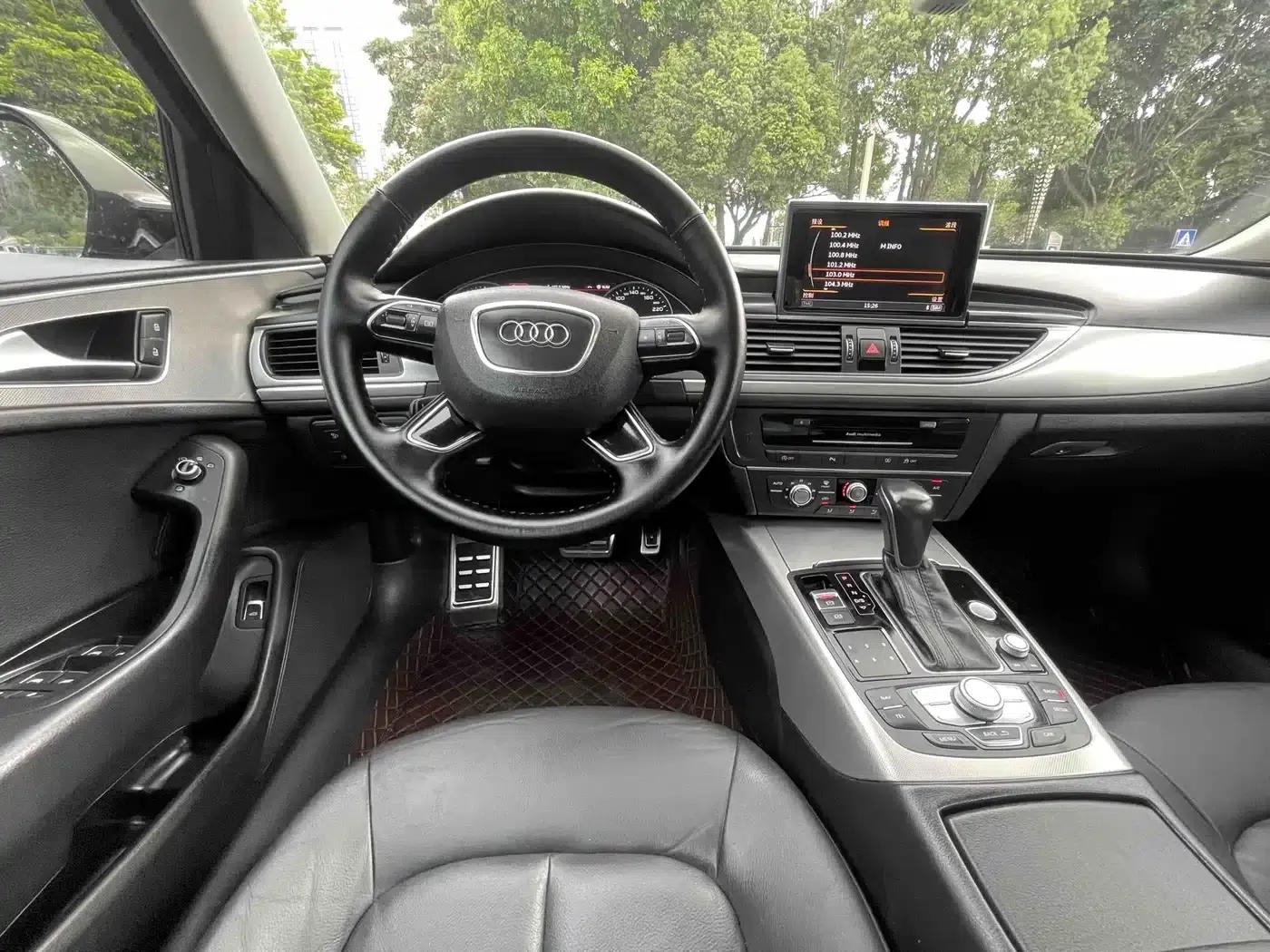 Audi A6L 2018 30th Anniversary Edition 35 TFSI Fashion Model — миниатюра 14