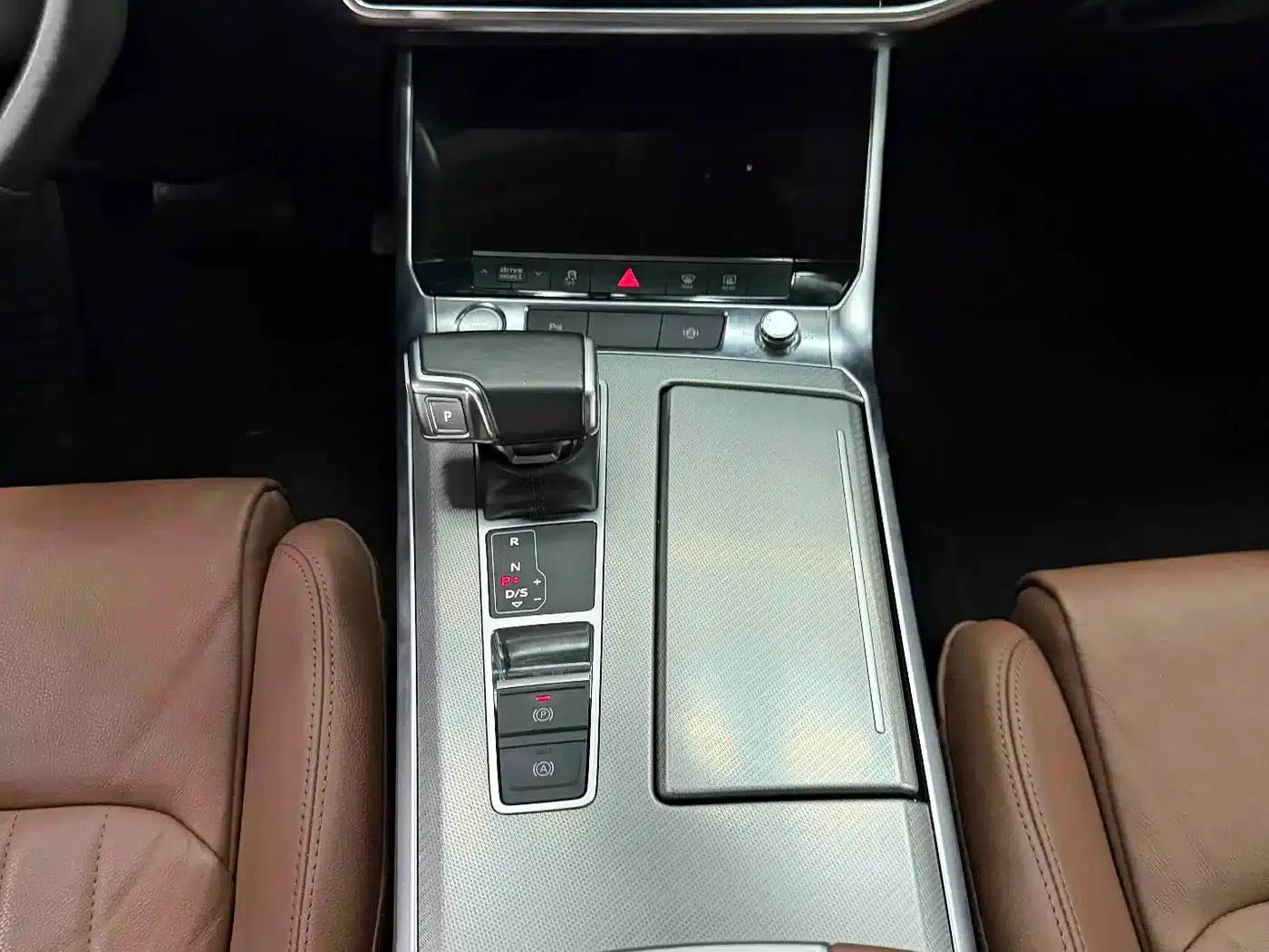 Audi A6L 2020 40 TFSI Luxury Elegance — миниатюра 9