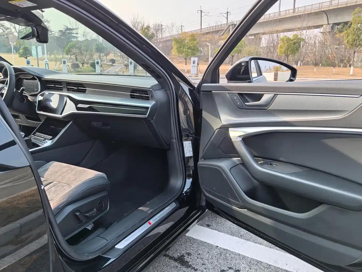 Audi A6L 2021 40 TFSI Luxury Dynamic — миниатюра 15