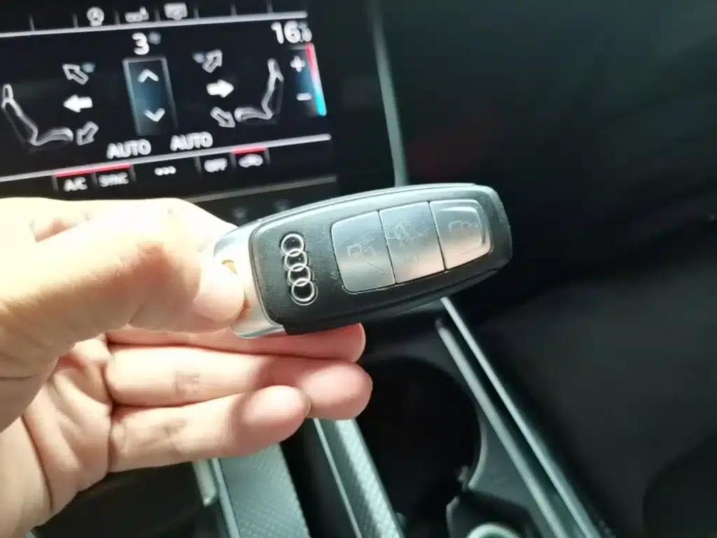 Audi A6L 2020 40 TFSI Luxury Dynamic — миниатюра 9