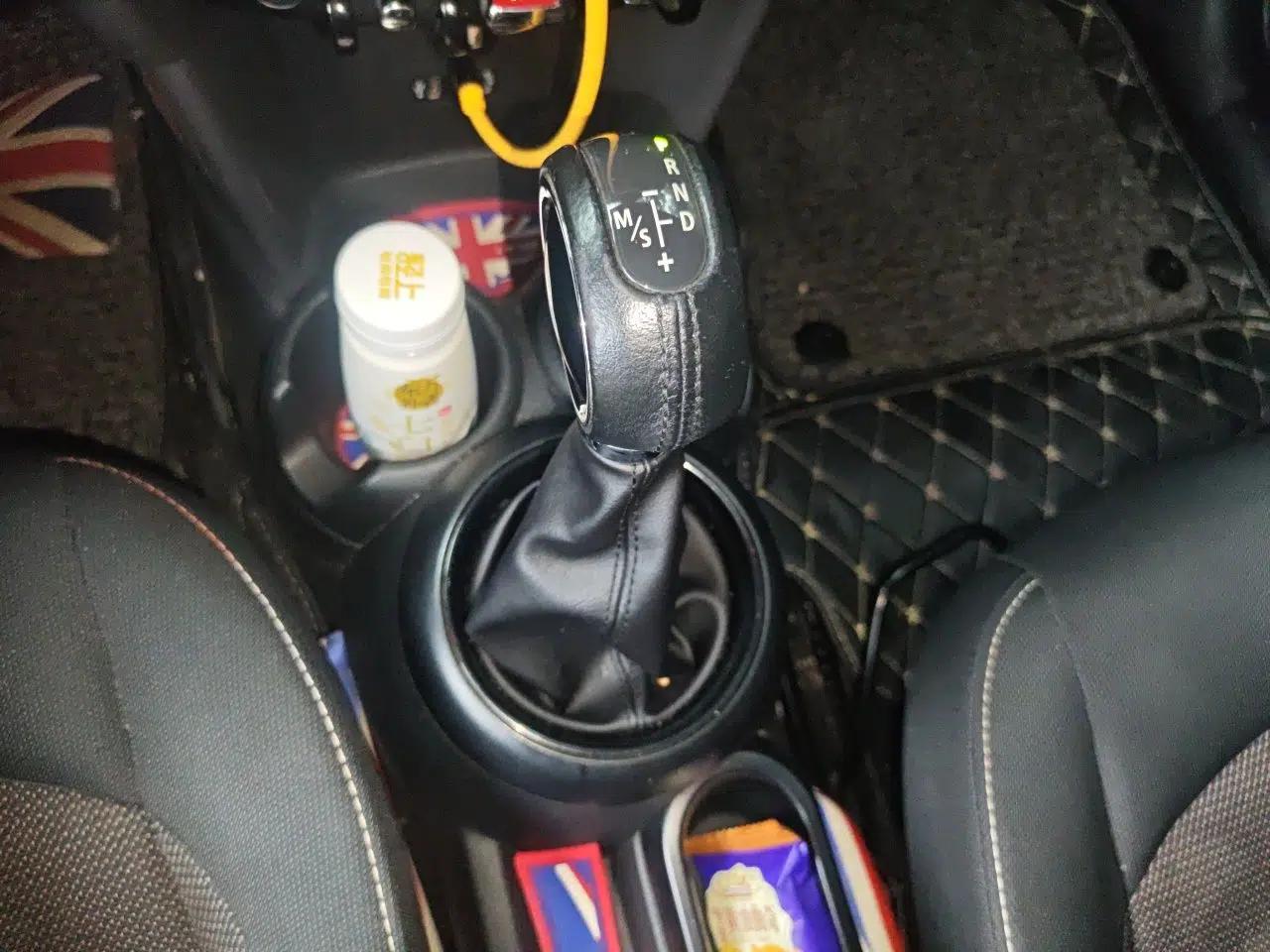 MINI 2015 1.2T ONE Five-Door Edition — миниатюра 14