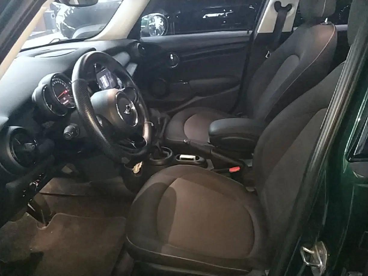 MINI 2016 1.2T ONE Five-Door Edition — миниатюра 17