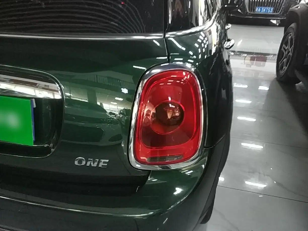 MINI 2016 1.2T ONE Five-Door Edition — миниатюра 9