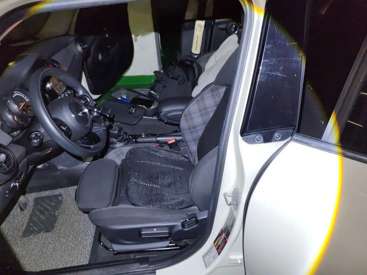 MINI 2015 1.5T COOPER Fun Five-Door Edition — миниатюра 13
