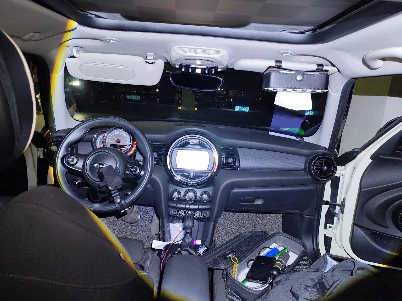 MINI 2015 1.5T COOPER Fun Five-Door Edition — миниатюра 14