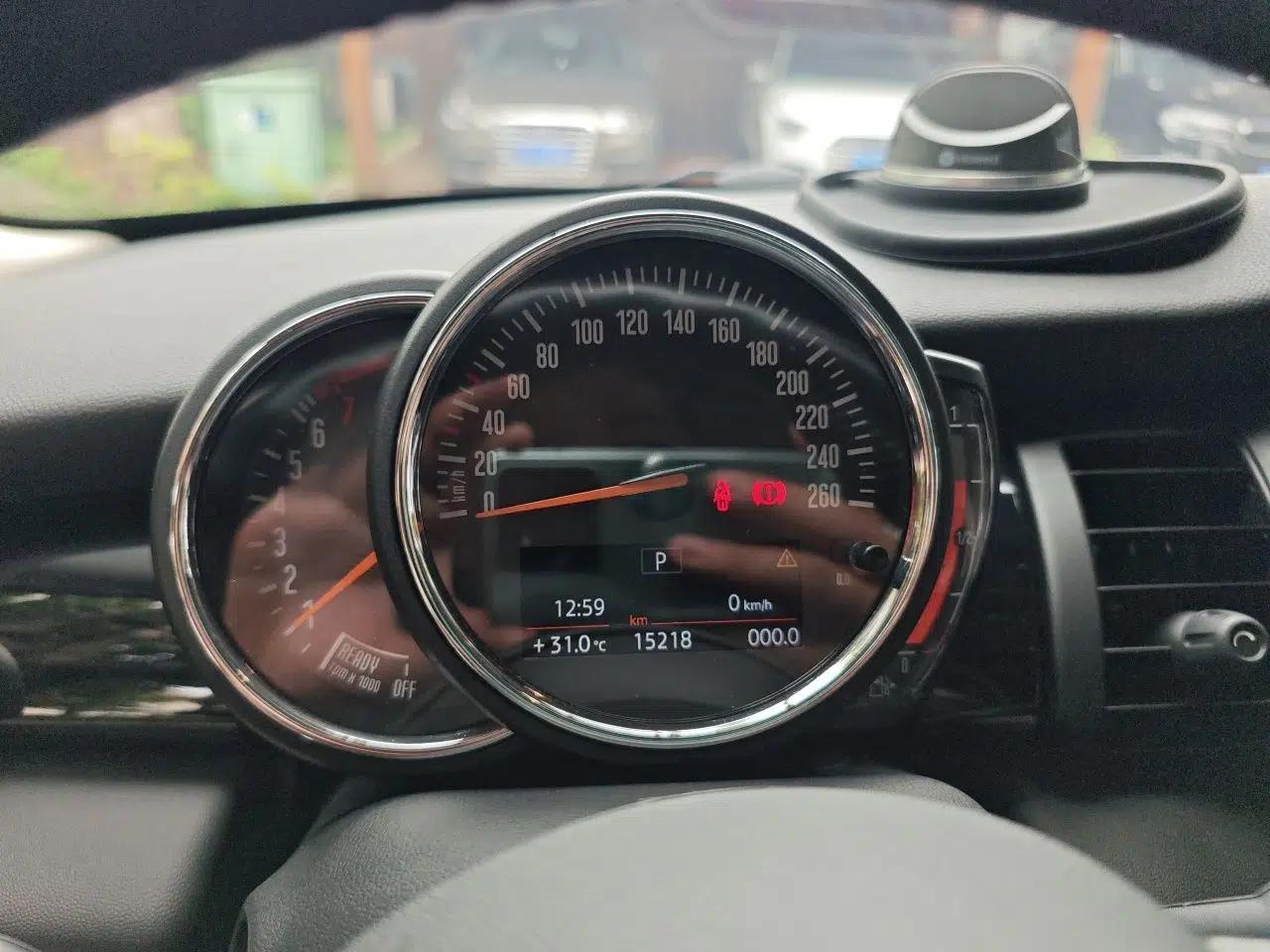 MINI 2018 1.5T COOPER Classic Edition — миниатюра 11