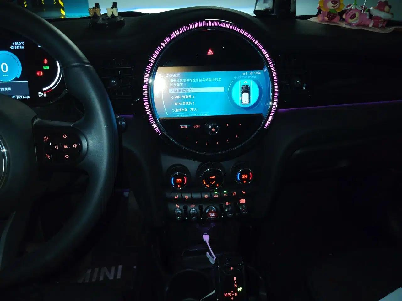 MINI 2023 1.5T COOPER Artist — миниатюра 13