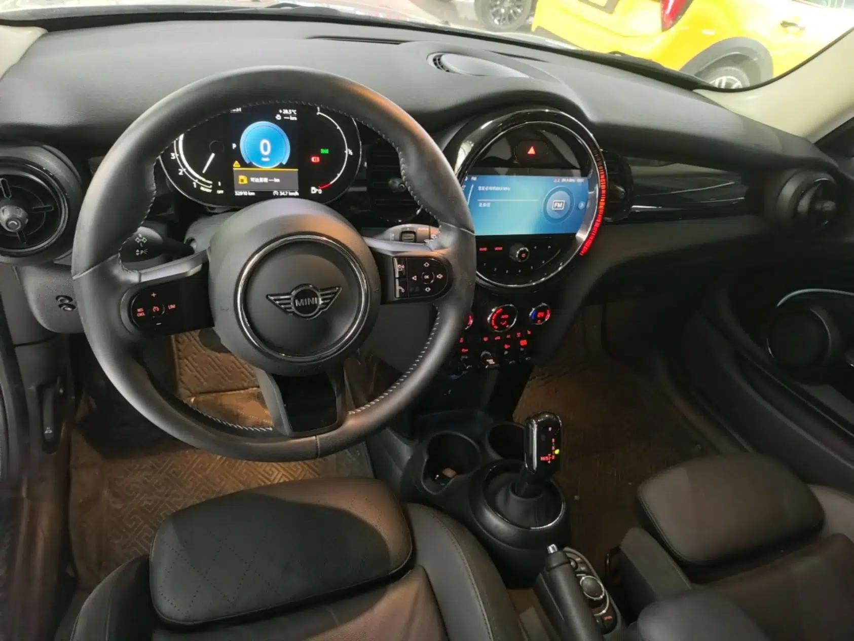 MINI 2022 1.5T COOPER Artist — миниатюра 12