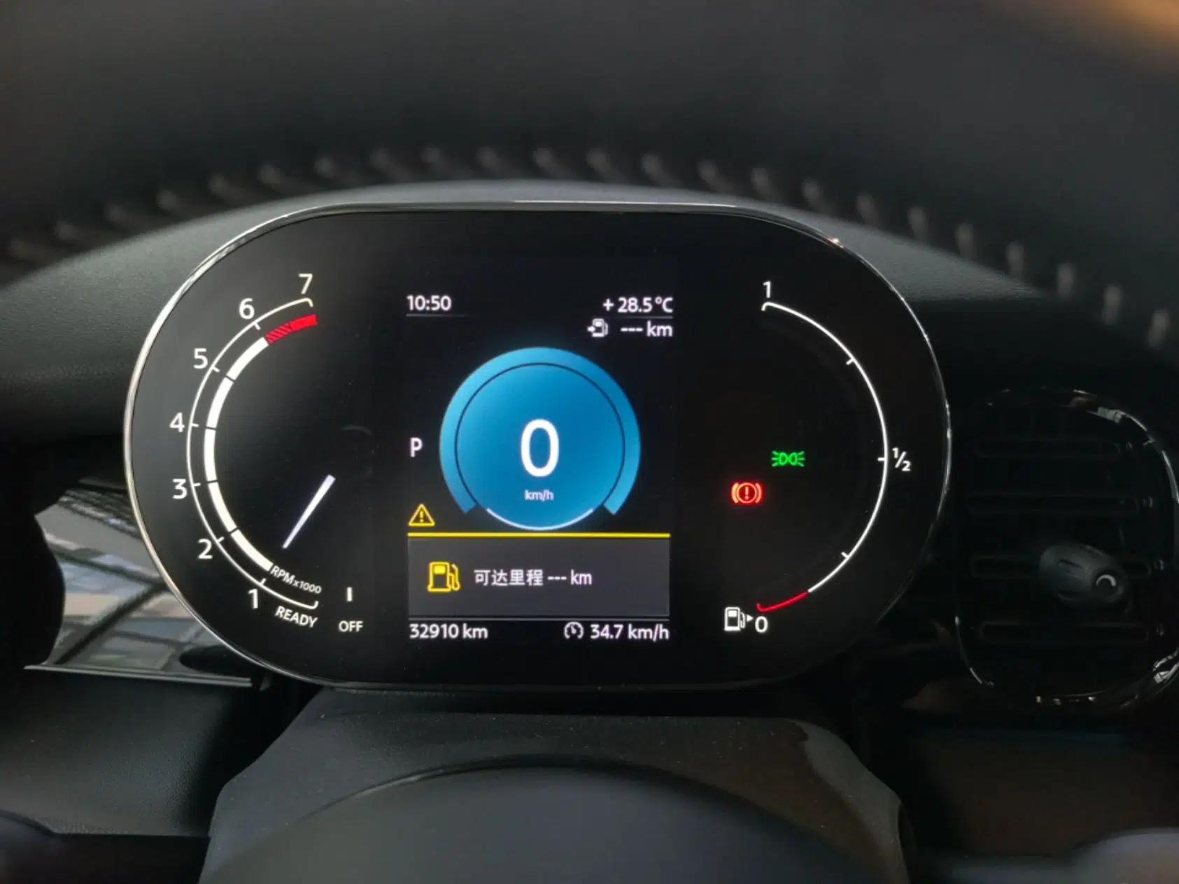 MINI 2022 1.5T COOPER Artist — миниатюра 14