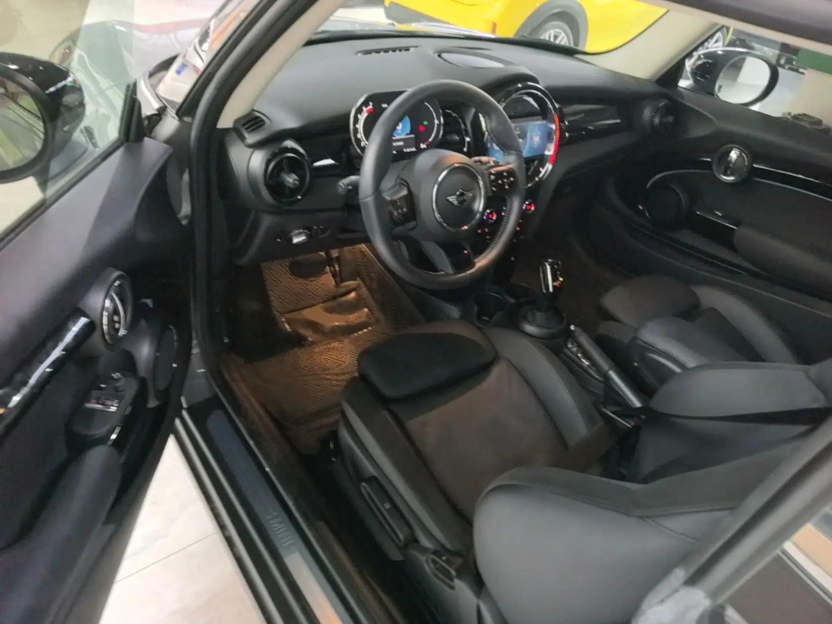 MINI 2022 1.5T COOPER Artist — миниатюра 18