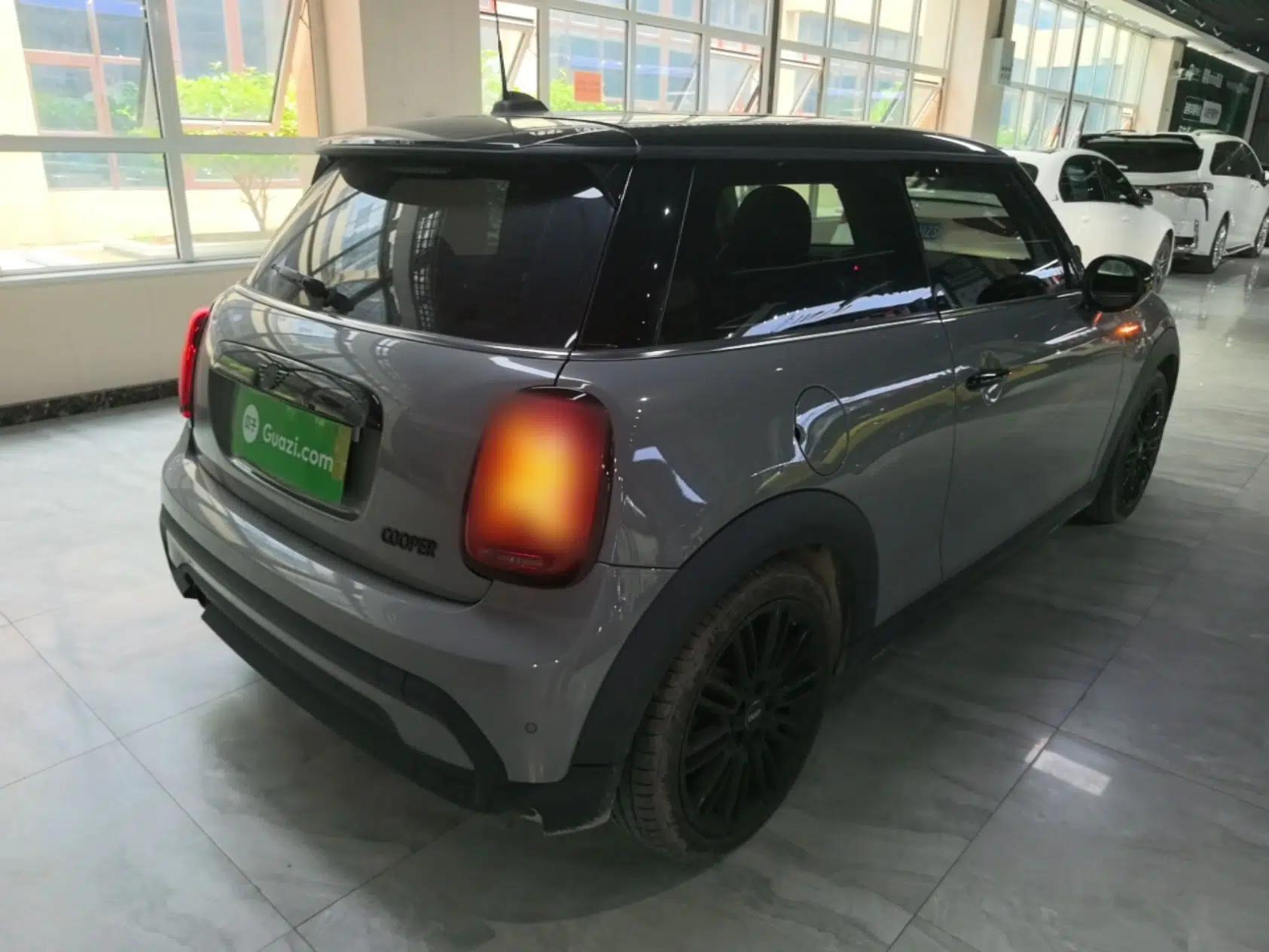MINI 2022 1.5T COOPER Artist — миниатюра 6