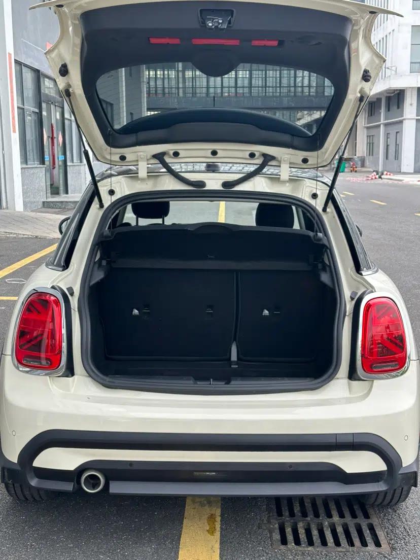 MINI 2022 1.5T COOPER Classic Edition Five-Door Version — миниатюра 15