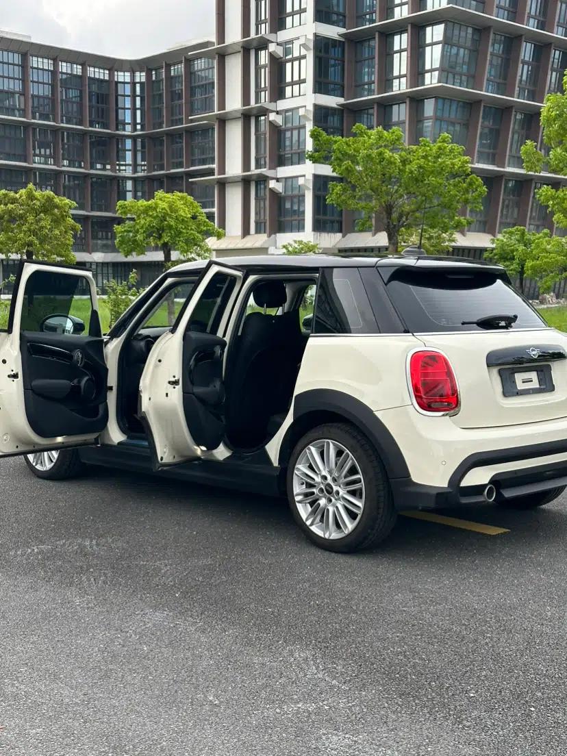 MINI 2022 1.5T COOPER Classic Edition Five-Door Version — миниатюра 3