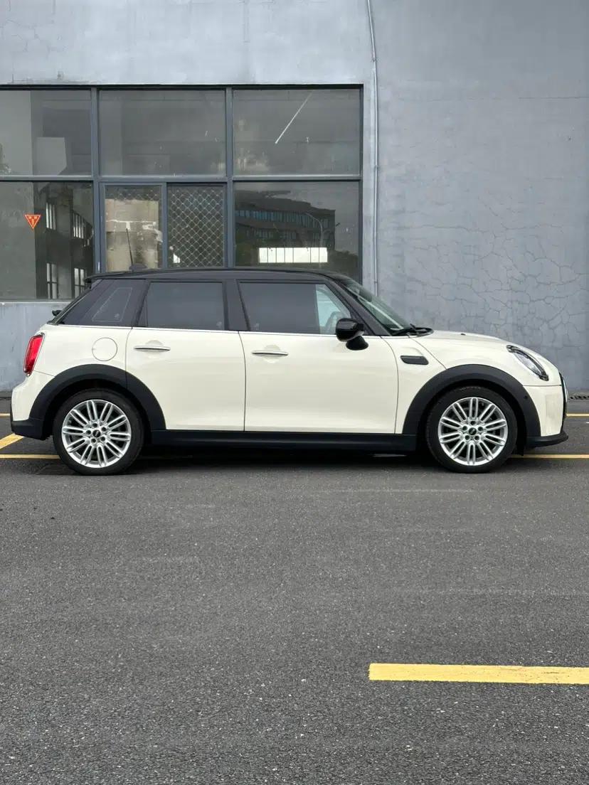 MINI 2022 1.5T COOPER Classic Edition Five-Door Version — миниатюра 4