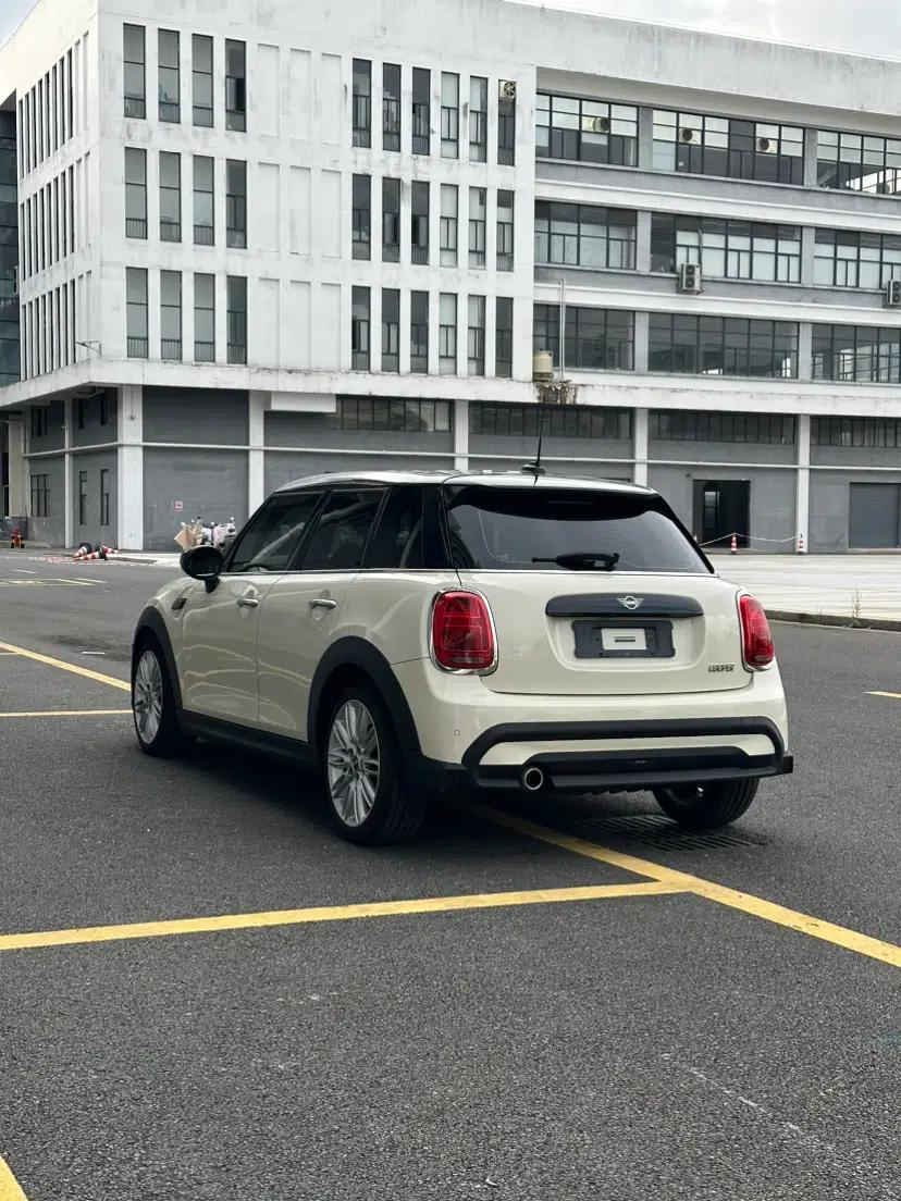 MINI 2022 1.5T COOPER Classic Edition Five-Door Version — миниатюра 5