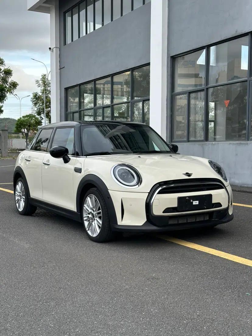 MINI 2022 1.5T COOPER Classic Edition Five-Door Version — миниатюра 7