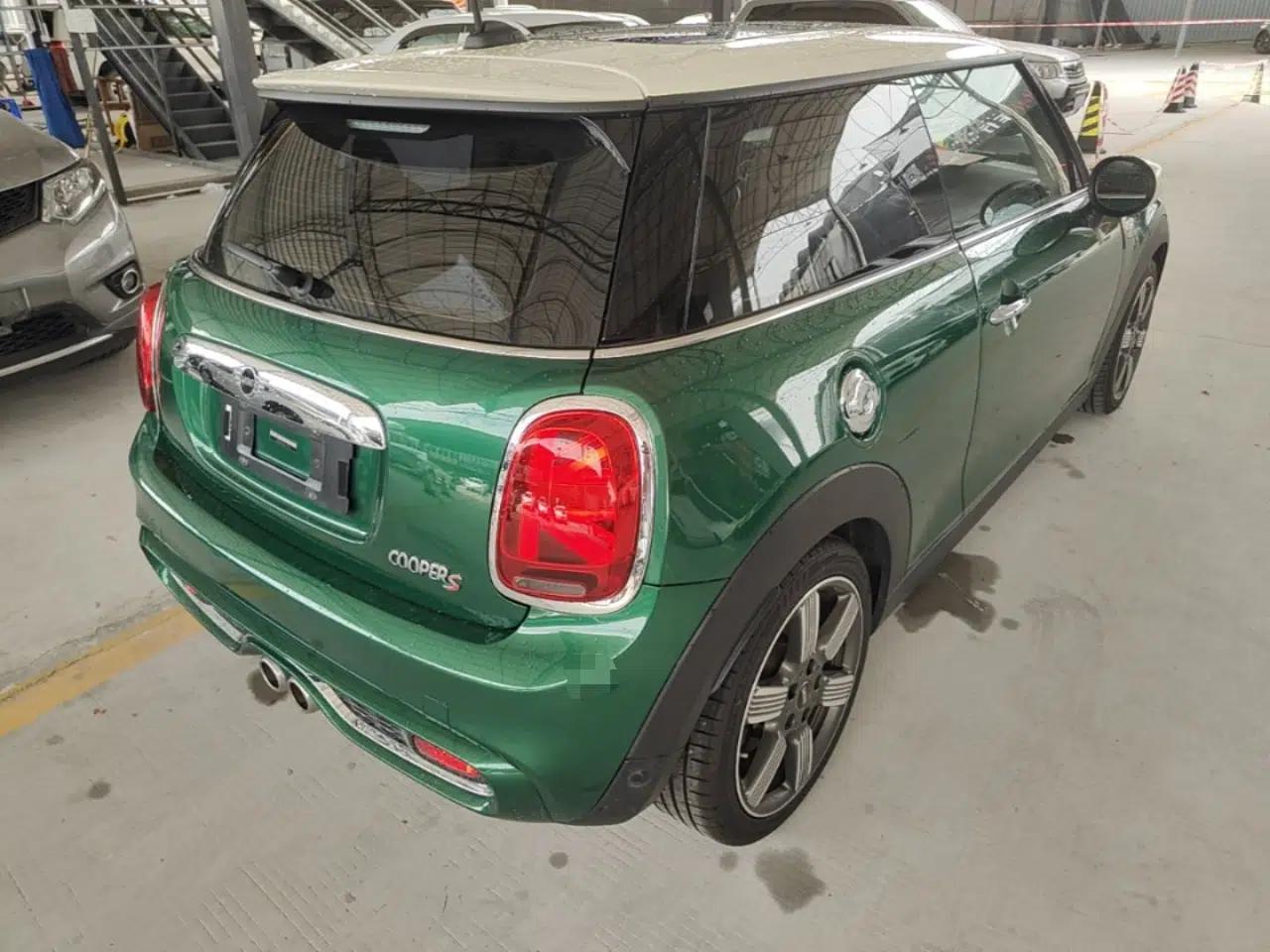 MINI 2019 2.0T COOPER S Classic Edition — миниатюра 6