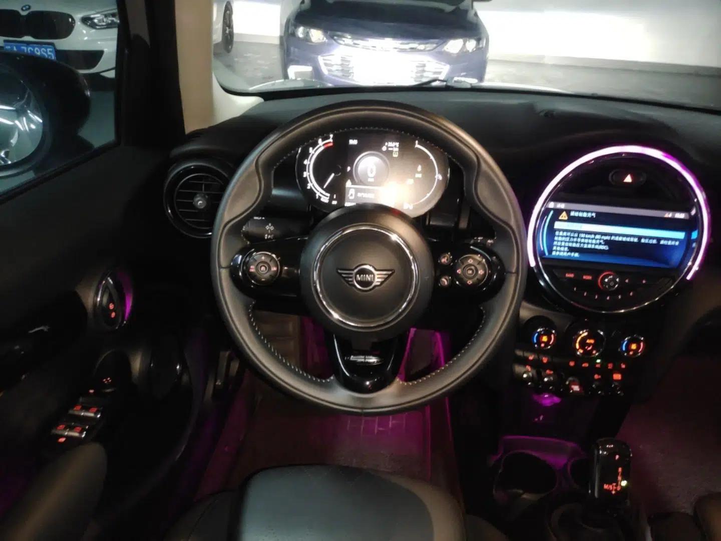 MINI 2021 1.5T COOPER Artist Five-Door Edition — миниатюра 13