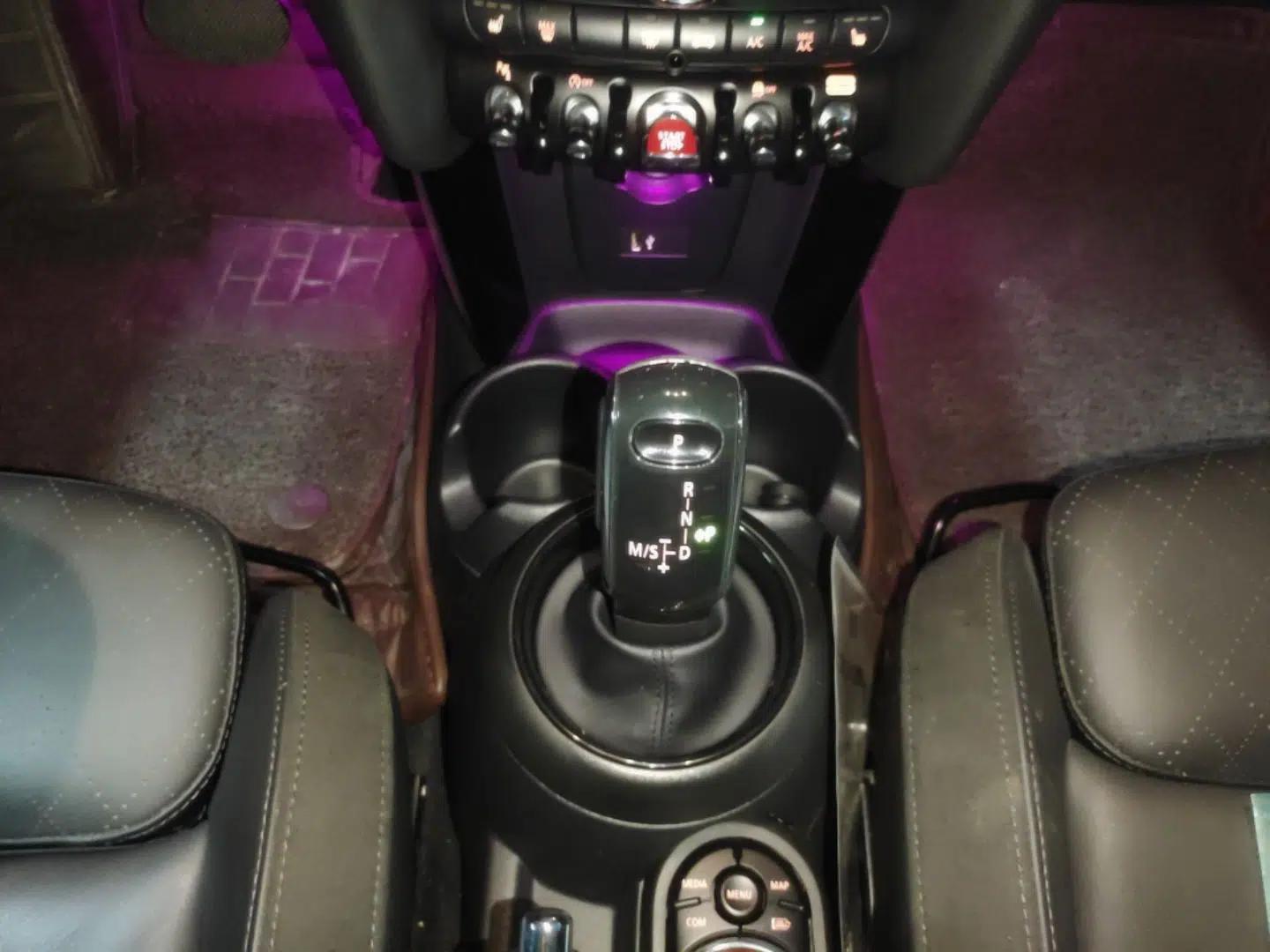 MINI 2021 1.5T COOPER Artist Five-Door Edition — миниатюра 16
