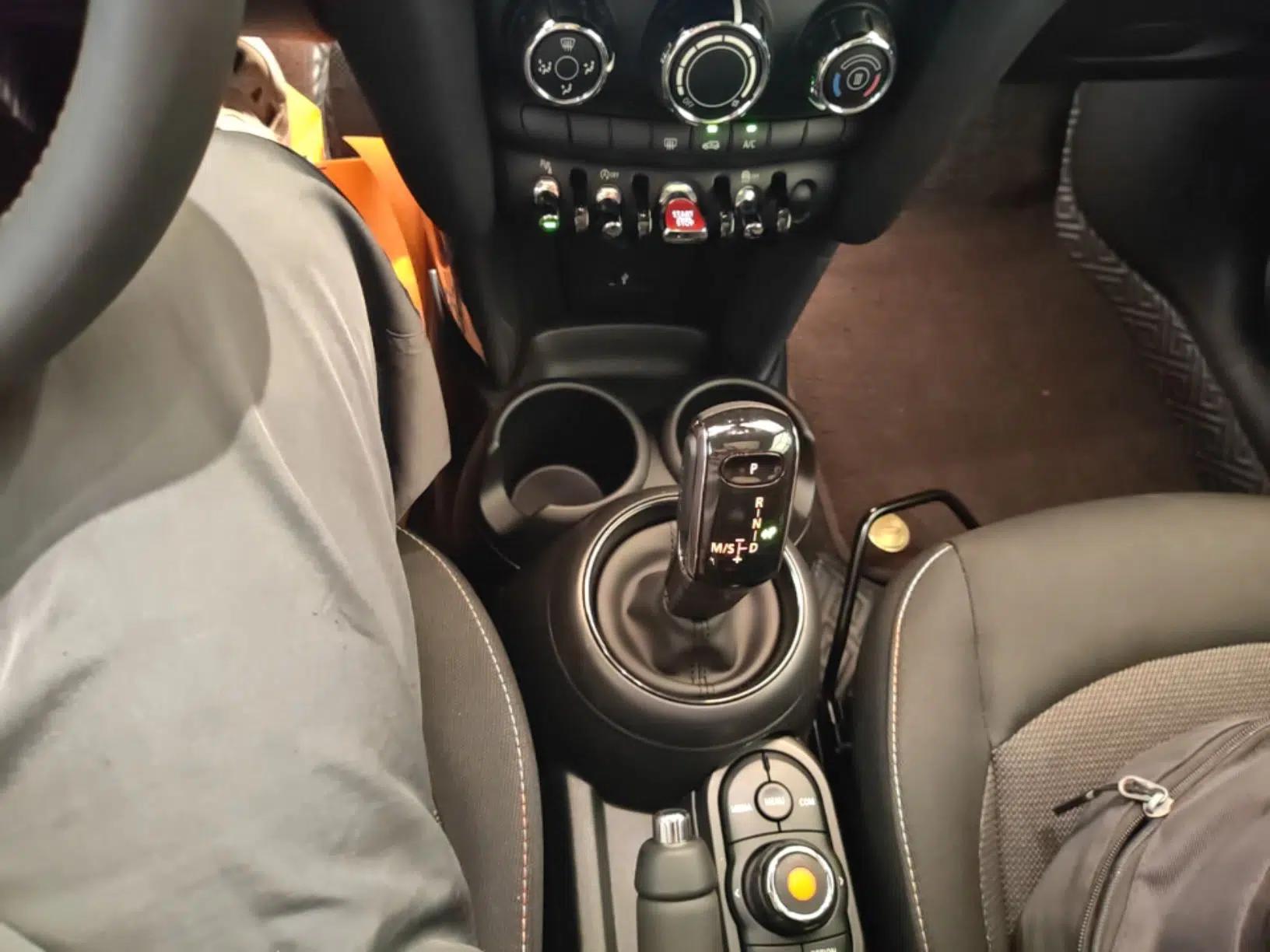 MINI 2023 1.5T ONE — миниатюра 16