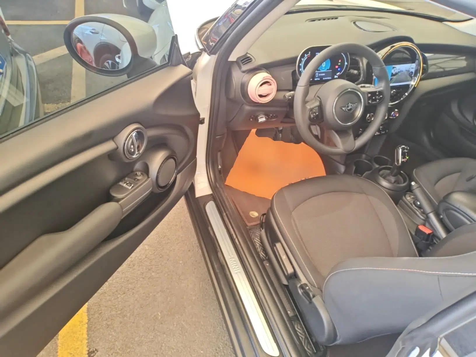 MINI 2023 1.5T ONE — миниатюра 18