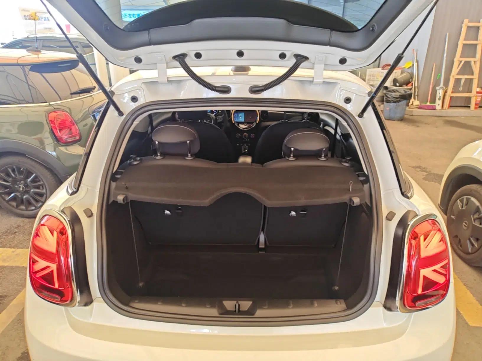 MINI 2023 1.5T ONE — миниатюра 22
