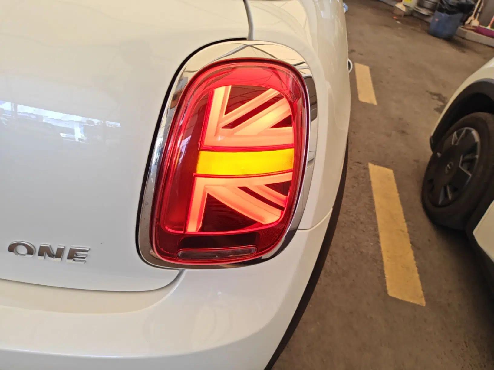 MINI 2023 1.5T ONE — миниатюра 9