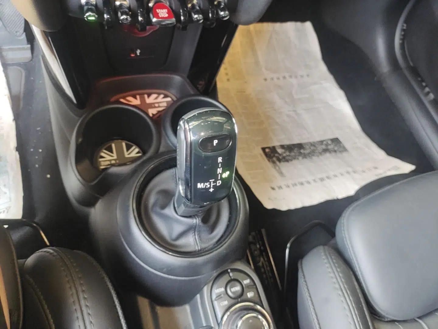 MINI 2022 2.0T COOPER S CABRIO Artist — миниатюра 24