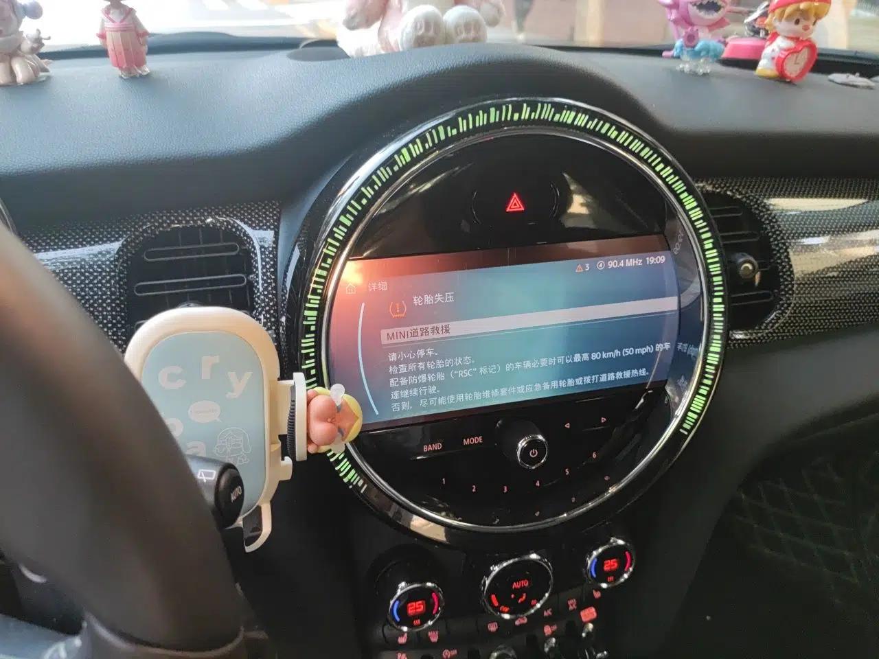 MINI 2022 Updated 2.0T COOPER S Classic Edition Five-Door Version — миниатюра 13