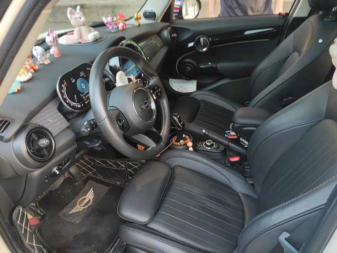 MINI 2022 Updated 2.0T COOPER S Classic Edition Five-Door Version — миниатюра 15