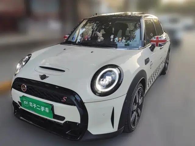 MINI 2022 Updated 2.0T COOPER S Classic Edition Five-Door Version