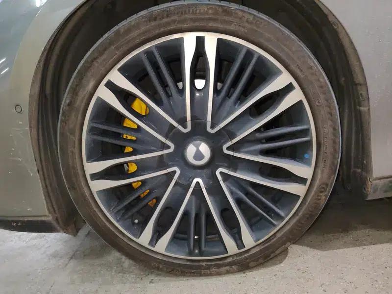 Denza Z9GT DM 2024 1100 AWD Ultra Edition — миниатюра 22