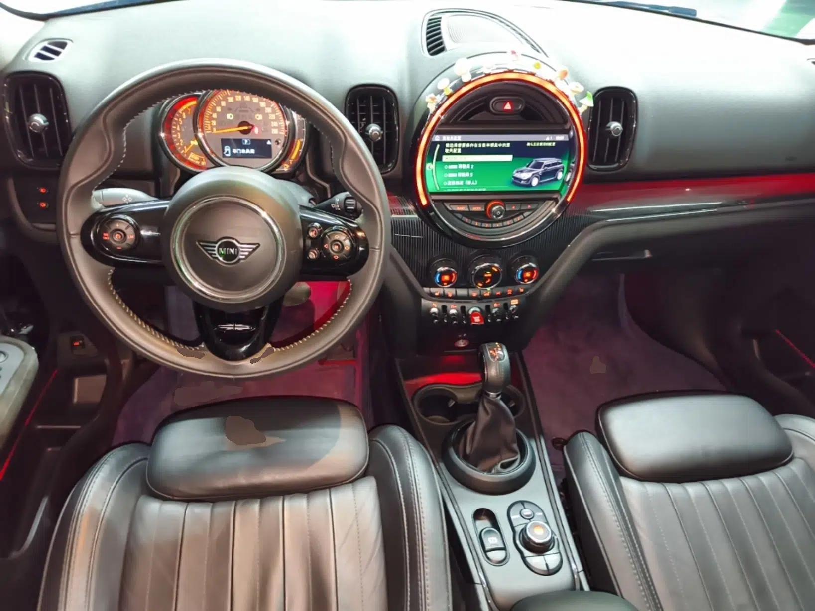 MINI Countryman 2018 2.0T COOPER S ALL4 Artist — миниатюра 17