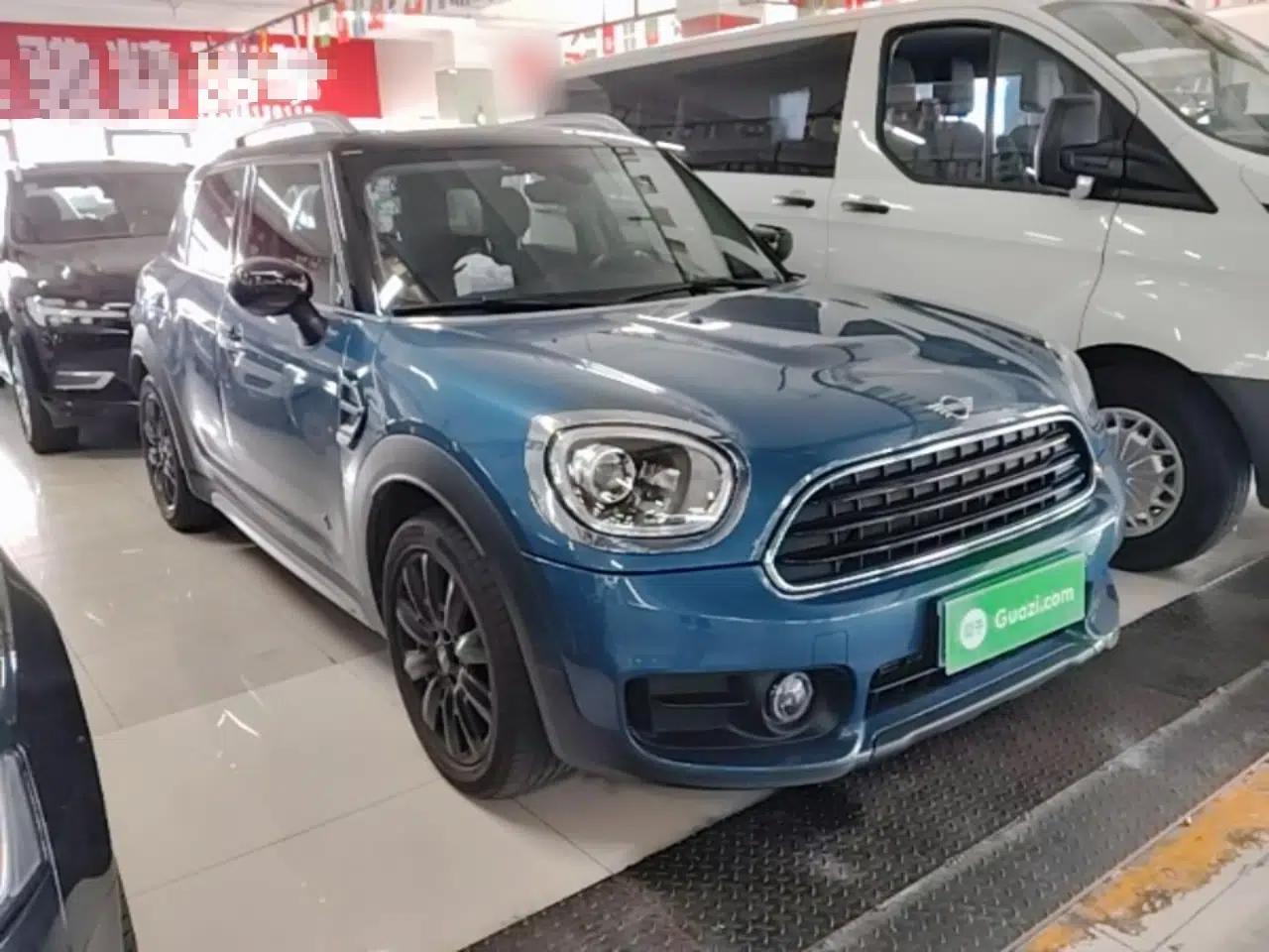 MINI Countryman 2019 1.5T COOPER ALL4 Artist Weekend Travel Edition — миниатюра 3