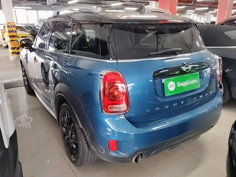 MINI Countryman 2019 1.5T COOPER ALL4 Artist Weekend Travel Edition — миниатюра 4