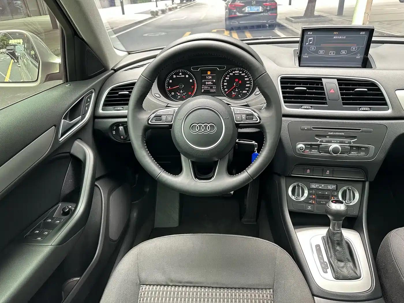 Audi Q3 2015 30 TFSI Progressive — миниатюра 13