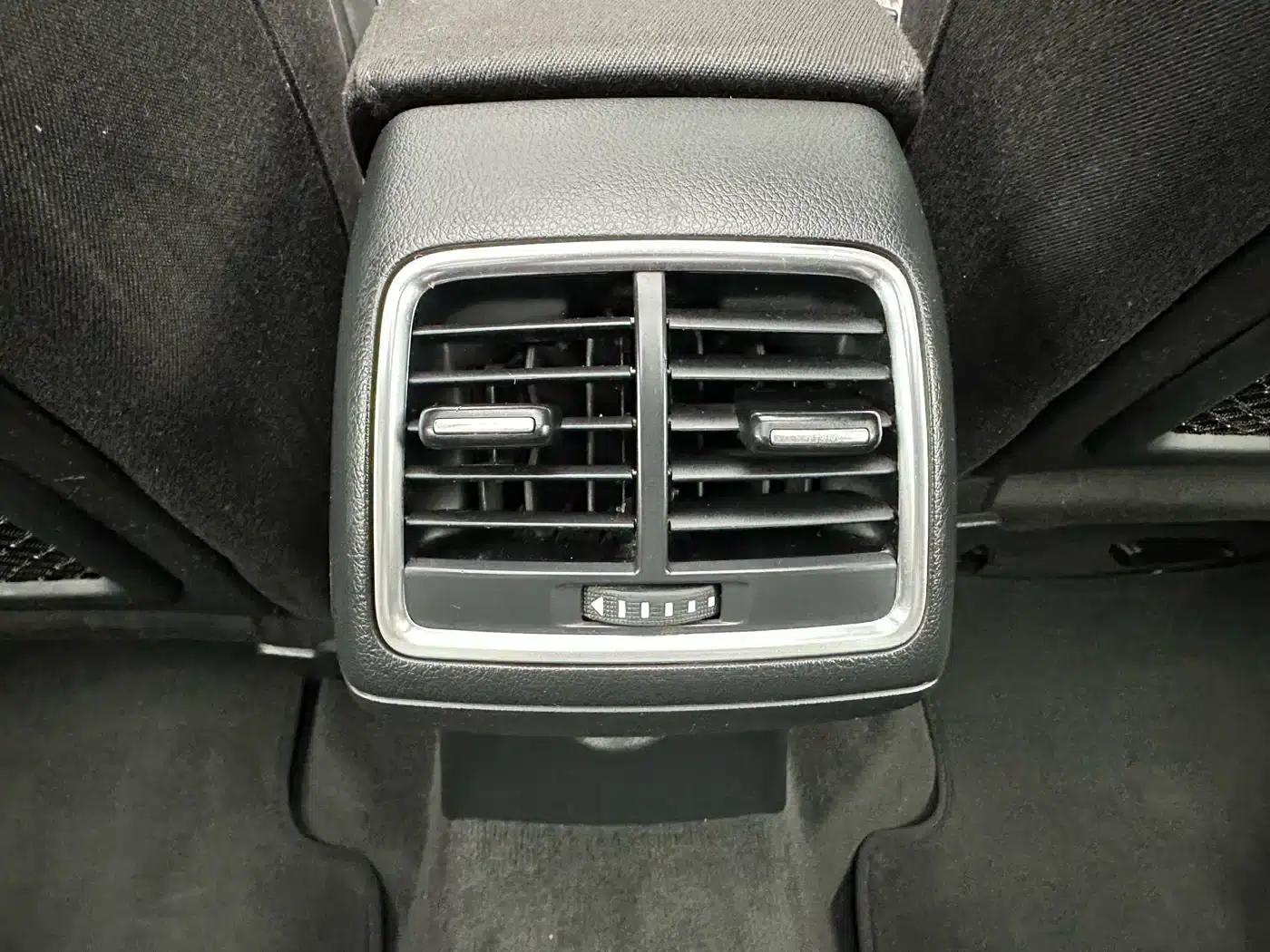 Audi Q3 2015 30 TFSI Progressive — миниатюра 22