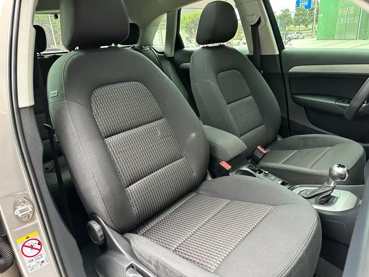 Audi Q3 2015 30 TFSI Progressive — миниатюра 31
