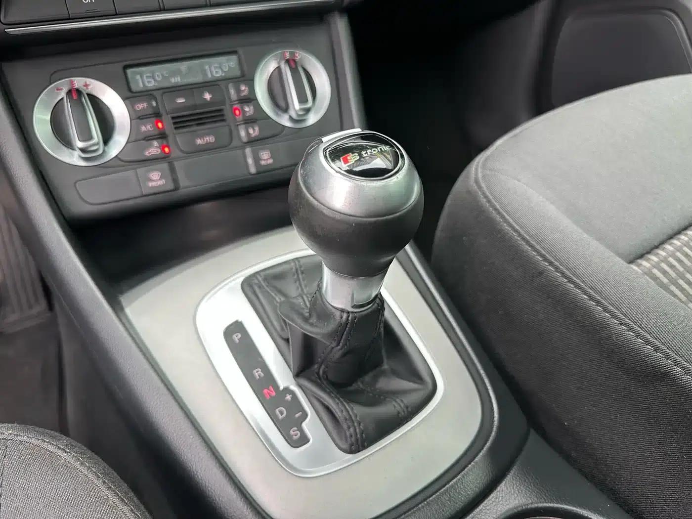 Audi Q3 2015 30 TFSI Progressive — миниатюра 36